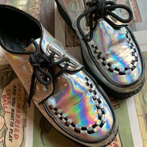 HOLOGRAPHIC CREEPERS
